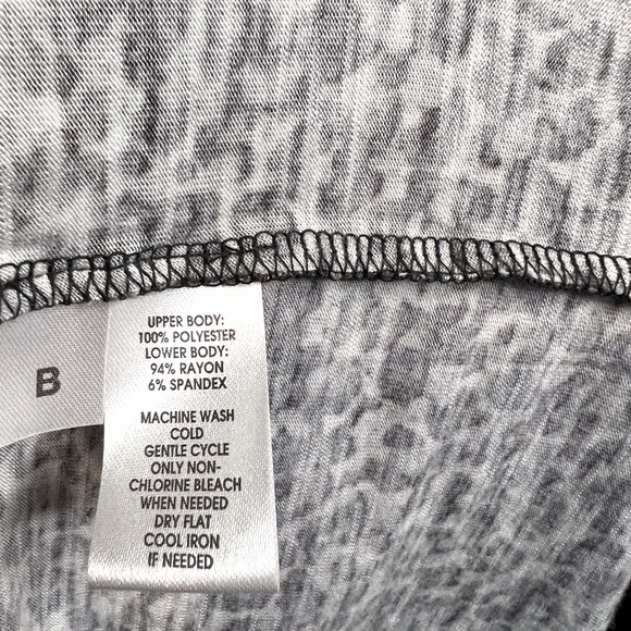 Ann Taylor LOFT Cheetah Top - Picture 4 of 4